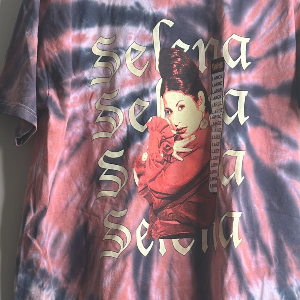 Selena Graphic Tie-Dye Short Sleeve Tee Size L - Picture 4 of 4